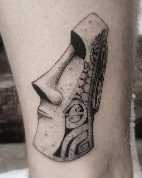 Tatuaje polinesio estilo Rapa Nui — diseño tribal ancestral, CAOS Art Tattoo